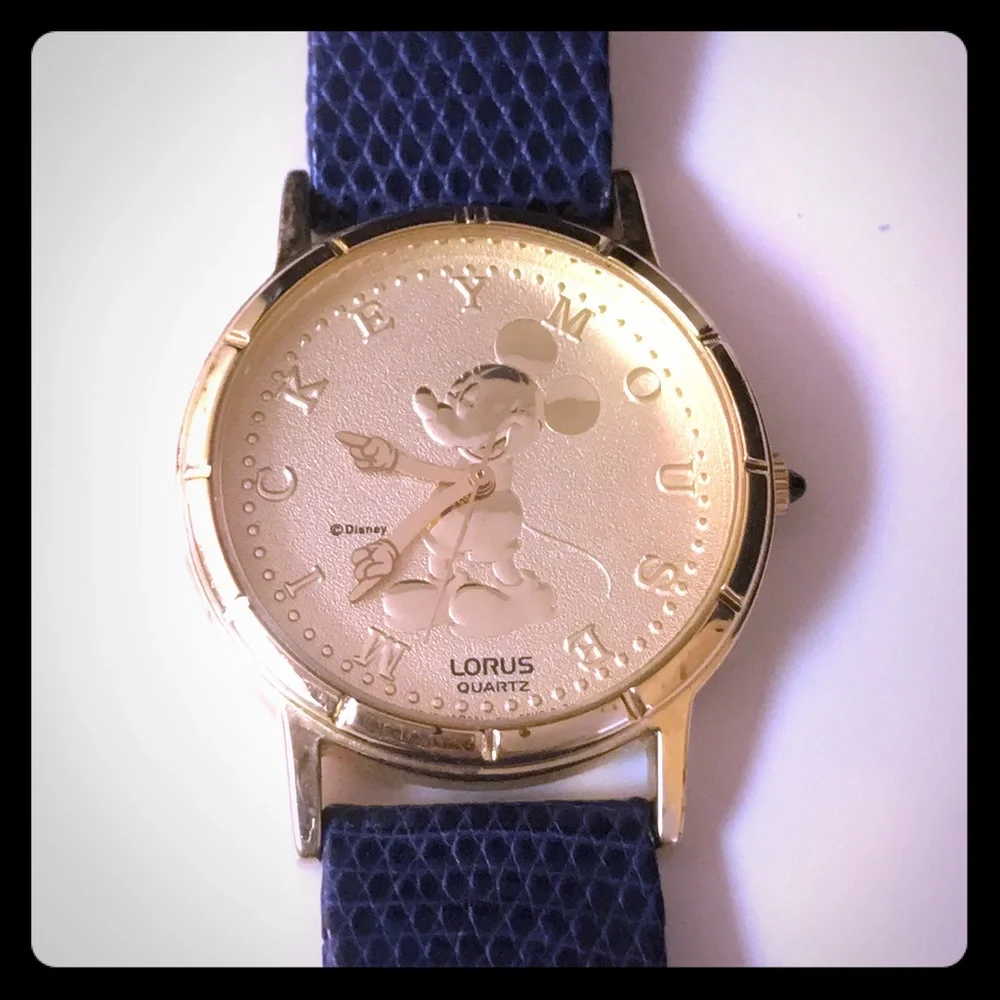 VINTAGE LORUS MICKEY‎ MOUSE WATCH